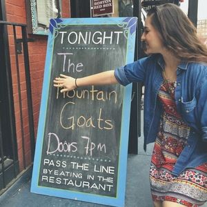 Meet your Posher, Yael